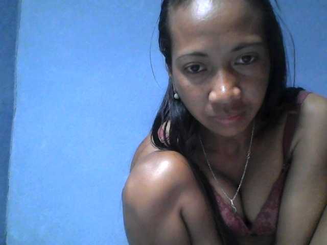 Rose-Bler live cam on BongaCams