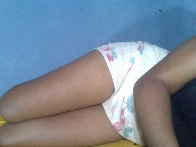 Rose-Bler live cam on BongaCams