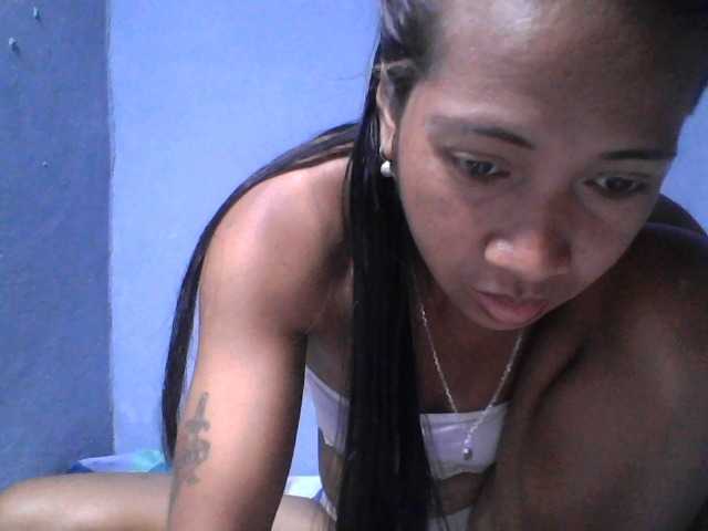 Rose-Bler live cam on BongaCams