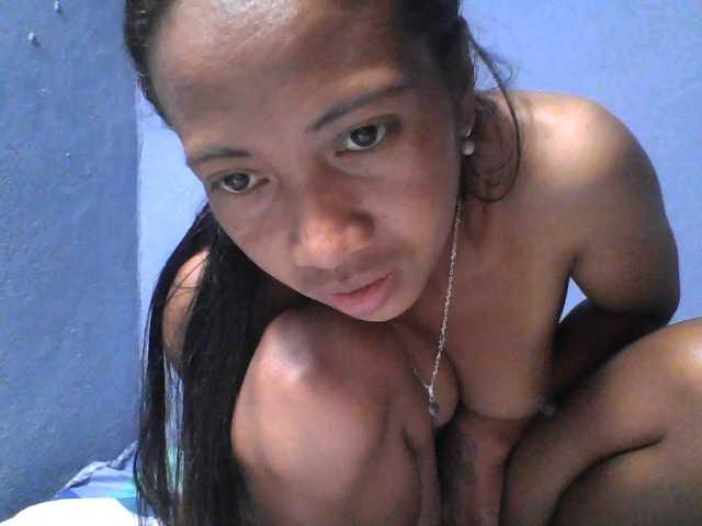 Rose-Bler live cam on BongaCams