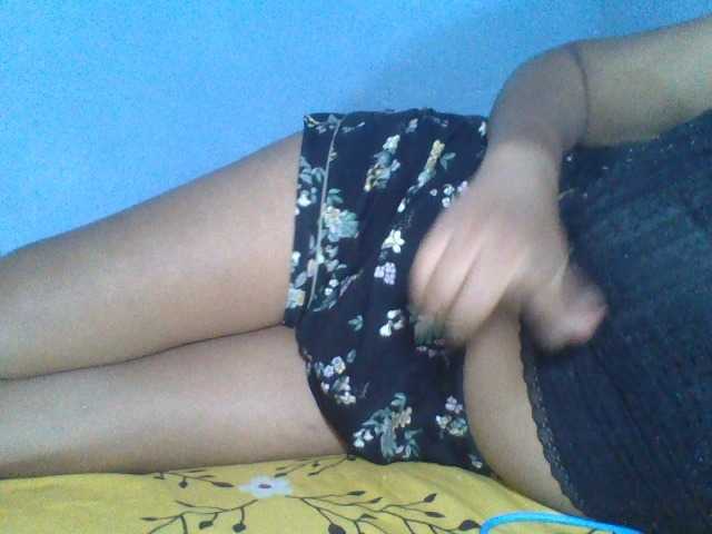 Rose-Bler, live now on BongaCams