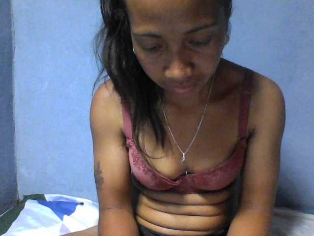 Rose-Bler live cam on BongaCams