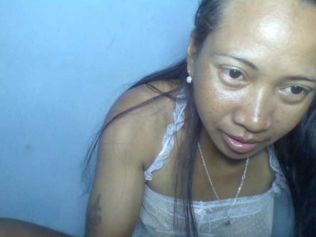 Rose-Bler live cam on BongaCams