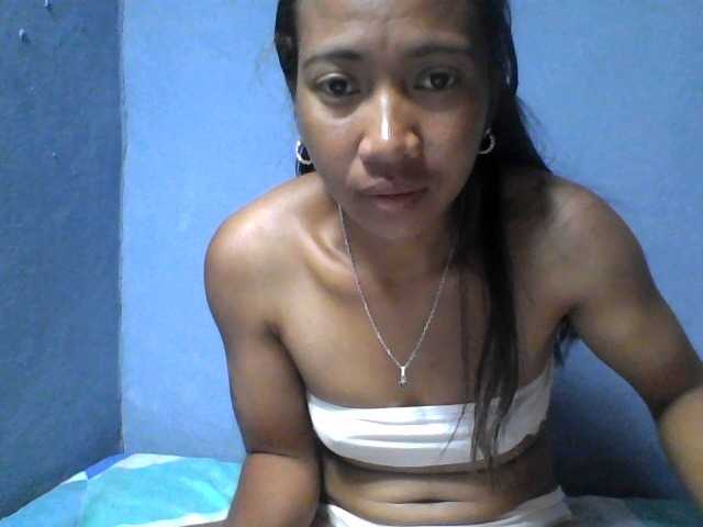 Rose-Bler live cam on BongaCams