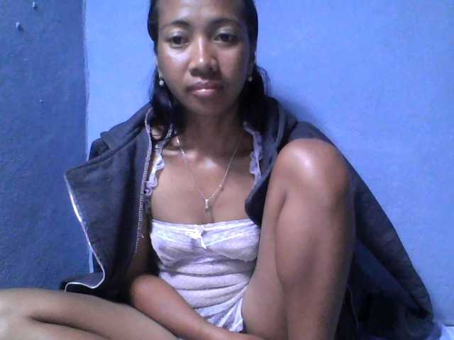 Rose-Bler live cam on BongaCams