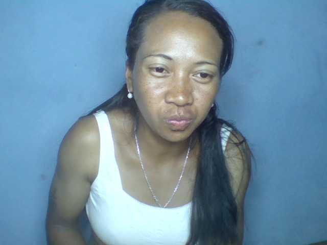 Rose-Bler live cam on BongaCams