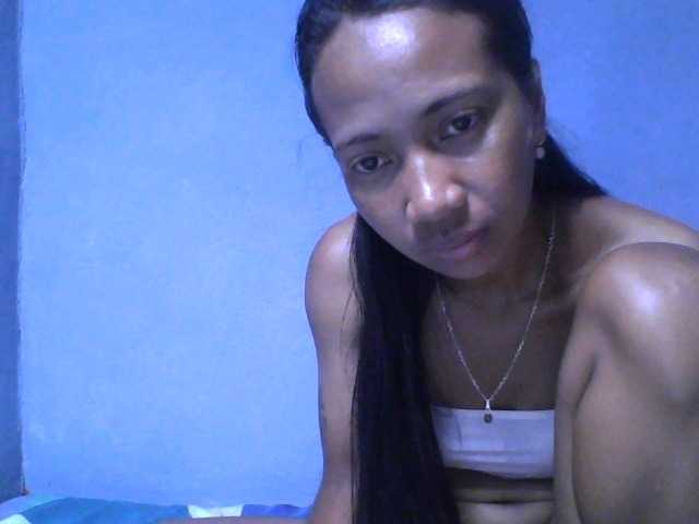 Rose-Bler live cam on BongaCams