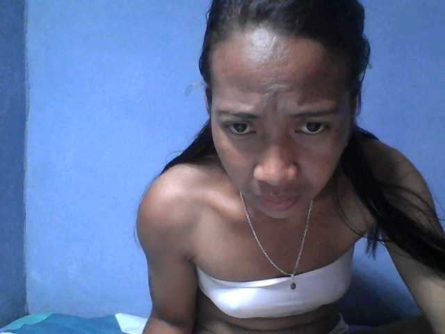Rose-Bler live cam on BongaCams