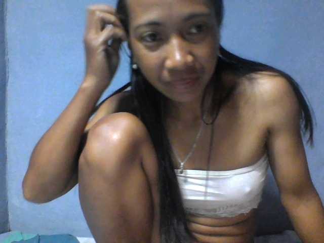 Rose-Bler live cam on BongaCams