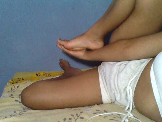 Rose-Bler live cam on BongaCams