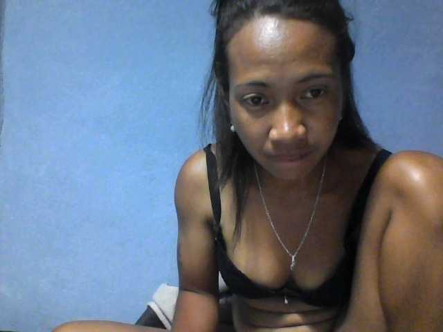 Rose-Bler live cam on BongaCams