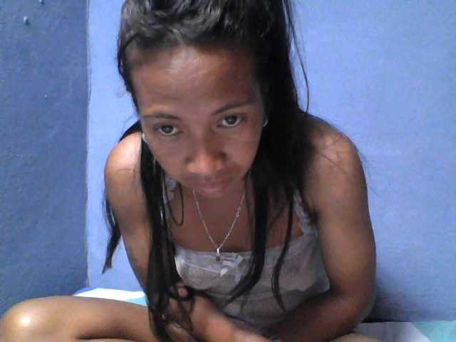 Rose-Bler live cam on BongaCams