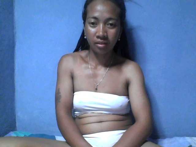 Rose-Bler live cam on BongaCams