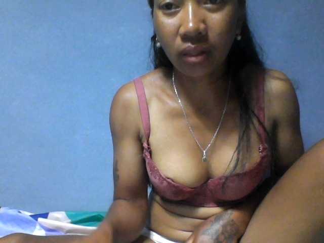 Rose-Bler live cam on BongaCams