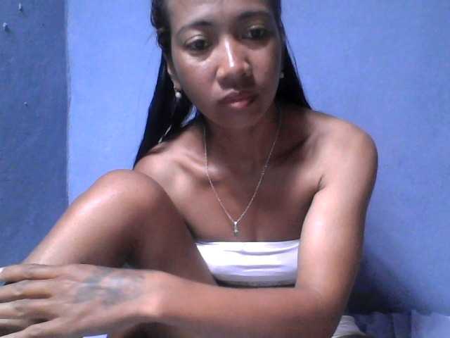 Rose-Bler live cam on BongaCams