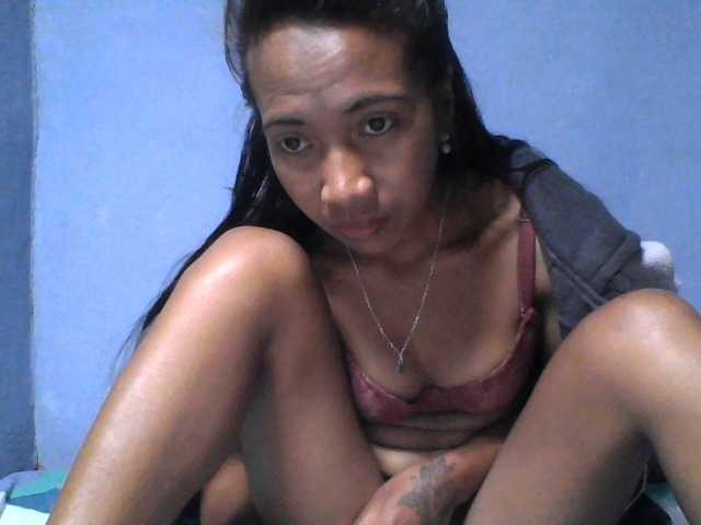 Rose-Bler live cam on BongaCams