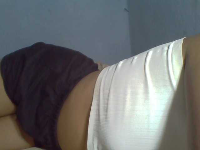 Rose-Bler live cam on BongaCams