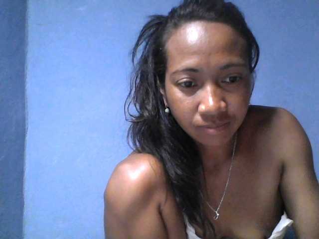 Rose-Bler live cam on BongaCams