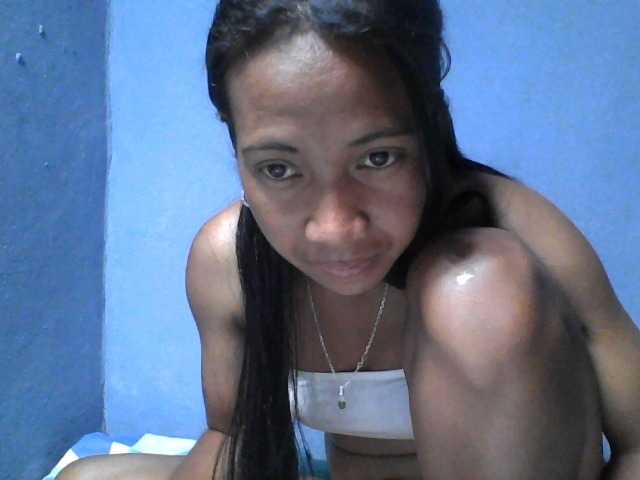 Rose-Bler live cam on BongaCams