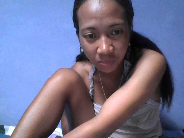 Rose-Bler live cam on BongaCams