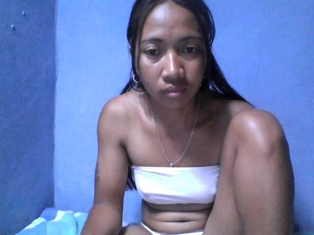Rose-Bler live cam on BongaCams