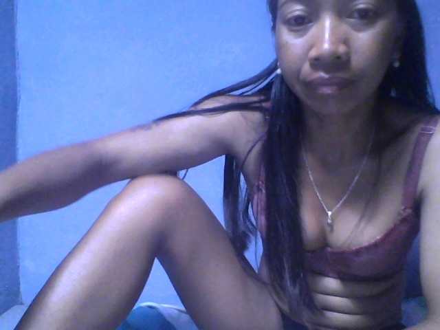 Rose-Bler live cam on BongaCams