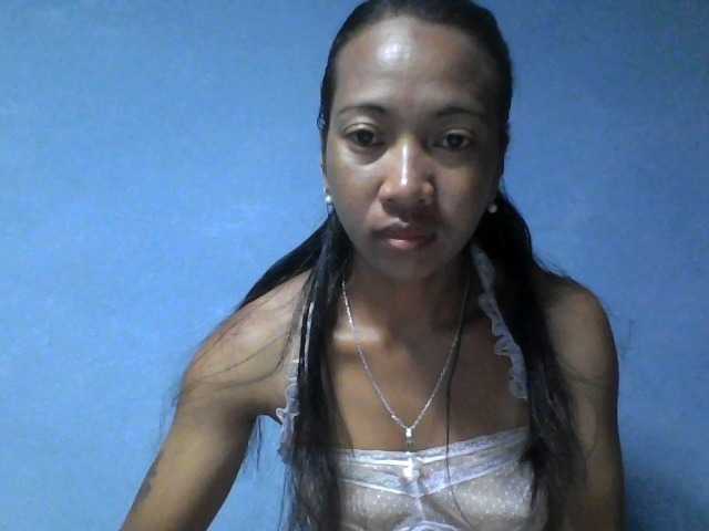 Rose-Bler live cam on BongaCams