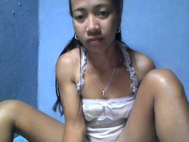 Rose-Bler live cam on BongaCams