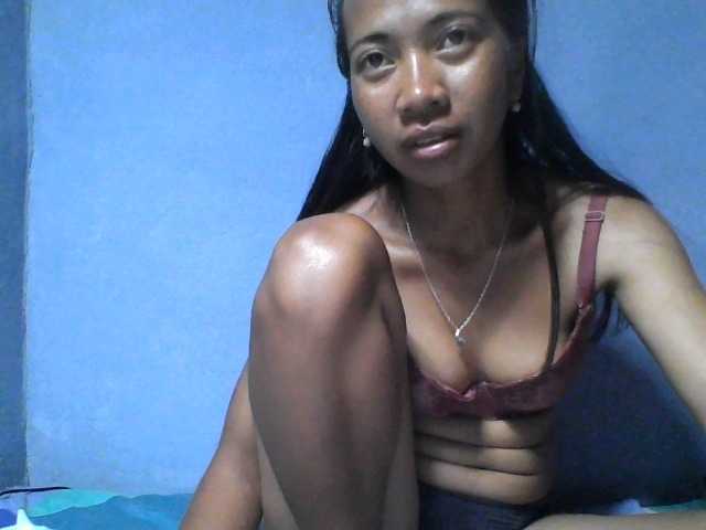 Rose-Bler live cam on BongaCams