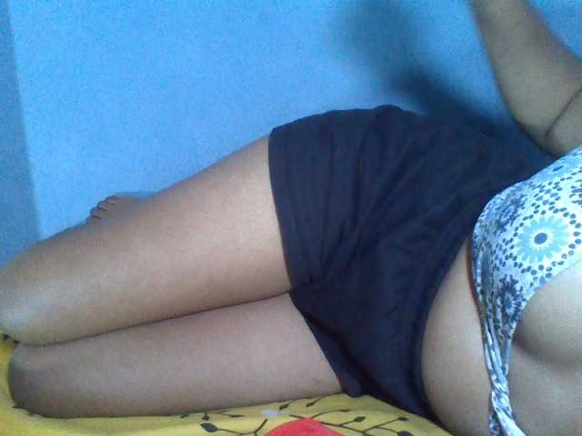 Rose-Bler live cam on BongaCams