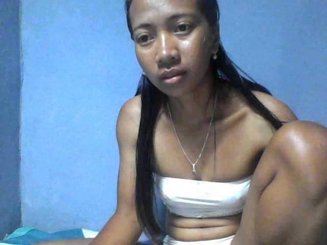 Rose-Bler live cam on BongaCams