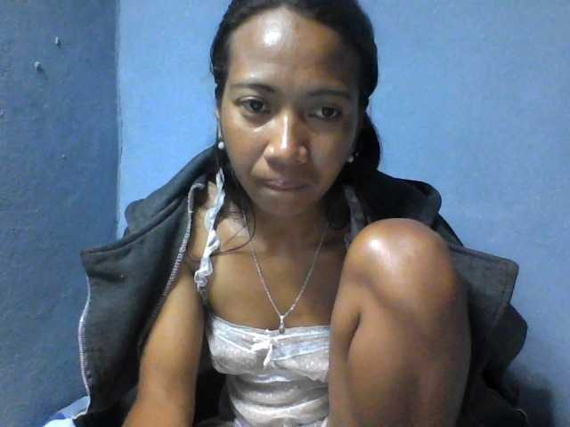 Rose-Bler live cam on BongaCams