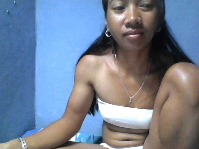 Rose-Bler live cam on BongaCams