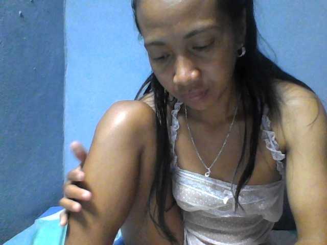 Rose-Bler live cam on BongaCams