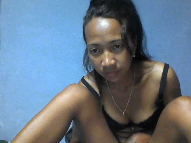Rose-Bler live cam on BongaCams