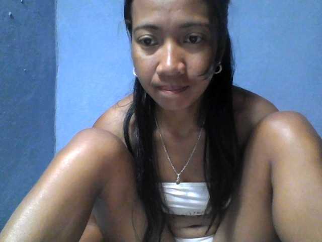Rose-Bler live cam on BongaCams