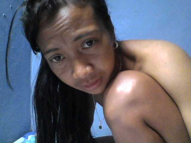 Rose-Bler live cam on BongaCams