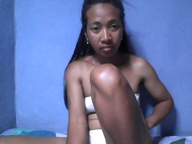 Rose-Bler live cam on BongaCams