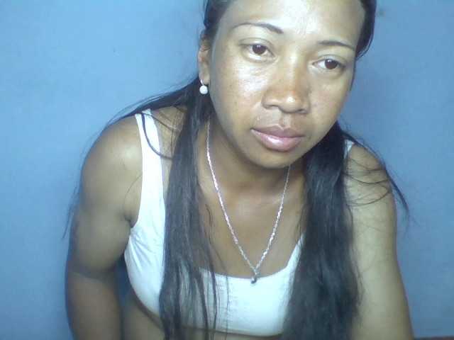 Rose-Bler live cam on BongaCams