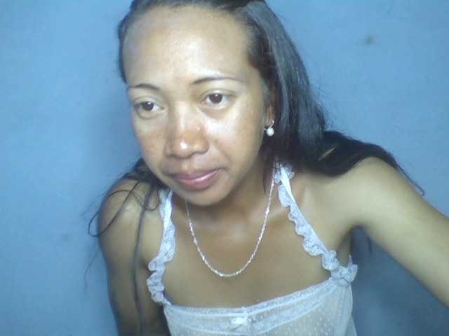 Rose-Bler live cam on BongaCams