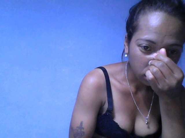 Rose-Bler live cam on BongaCams