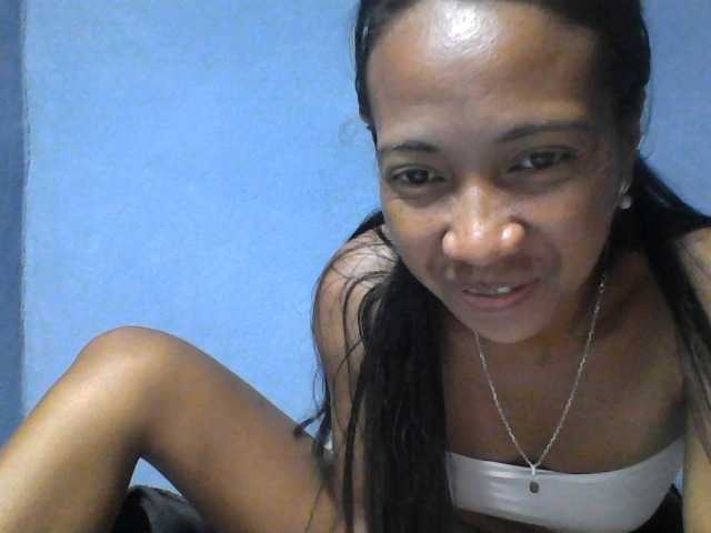 Rose-Bler live cam on BongaCams