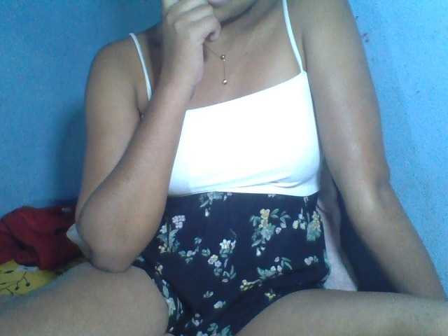 Rose-Bler, en directo ahora en BongaCams