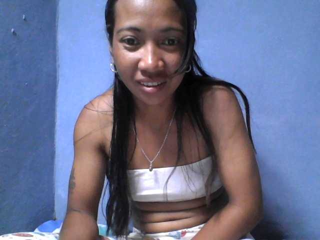 Rose-Bler live cam on BongaCams