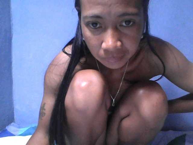 Rose-Bler live cam on BongaCams