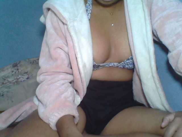 Rose-Bler live cam preview
