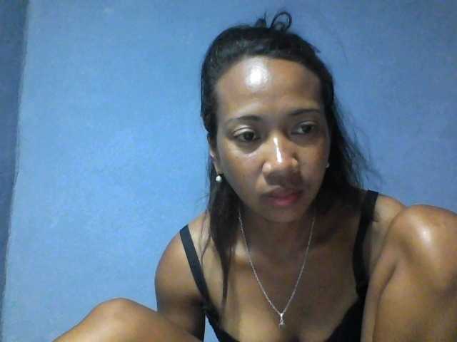 Rose-Bler live cam on BongaCams