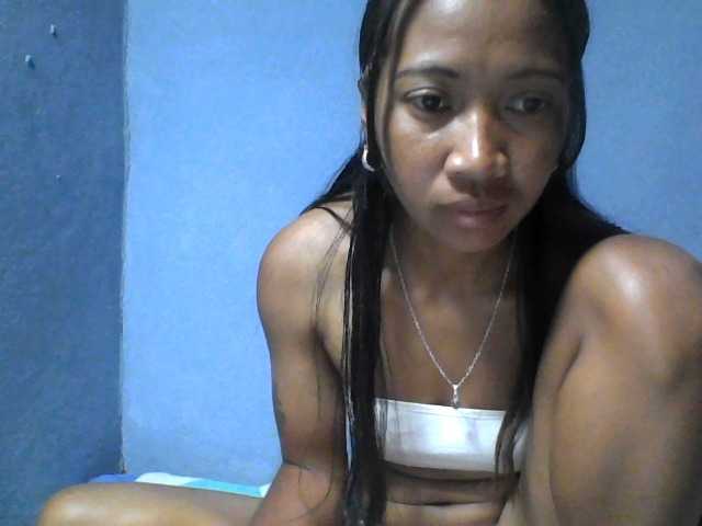 Rose-Bler live cam on BongaCams