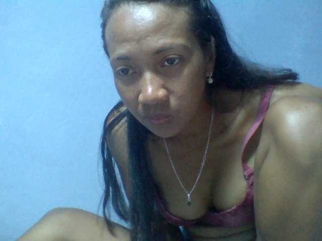 Sex chat gratuit in direct cu Rose-Bler pe BongaCams