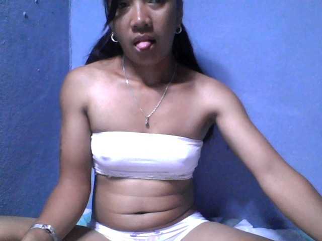 Rose-Bler live cam on BongaCams
